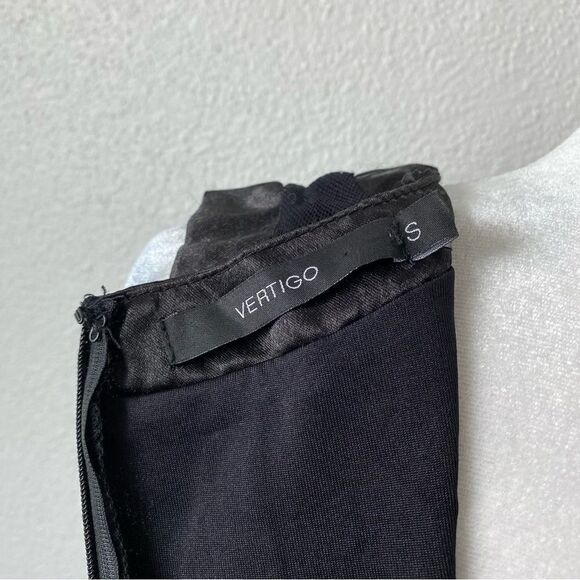 Vertigo Black Sleeveless Dress Embellished Mesh Feathers SZ 10 - Picture 10 of 13